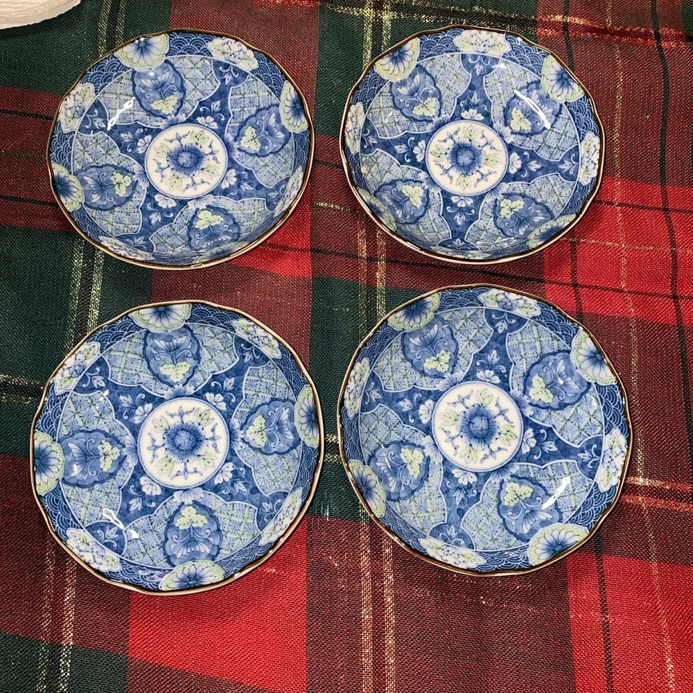 4‎ Hijiri Gama Vintage Japanese Plate Signed Blue White & Green 4.5
